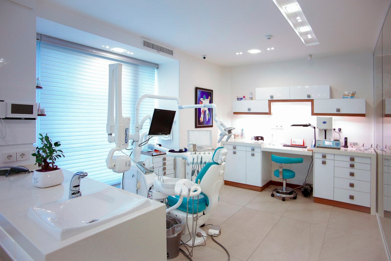 http://Modern%20dental%20treatment%20room%20at%20a%20multi%20location%20dental%20group
